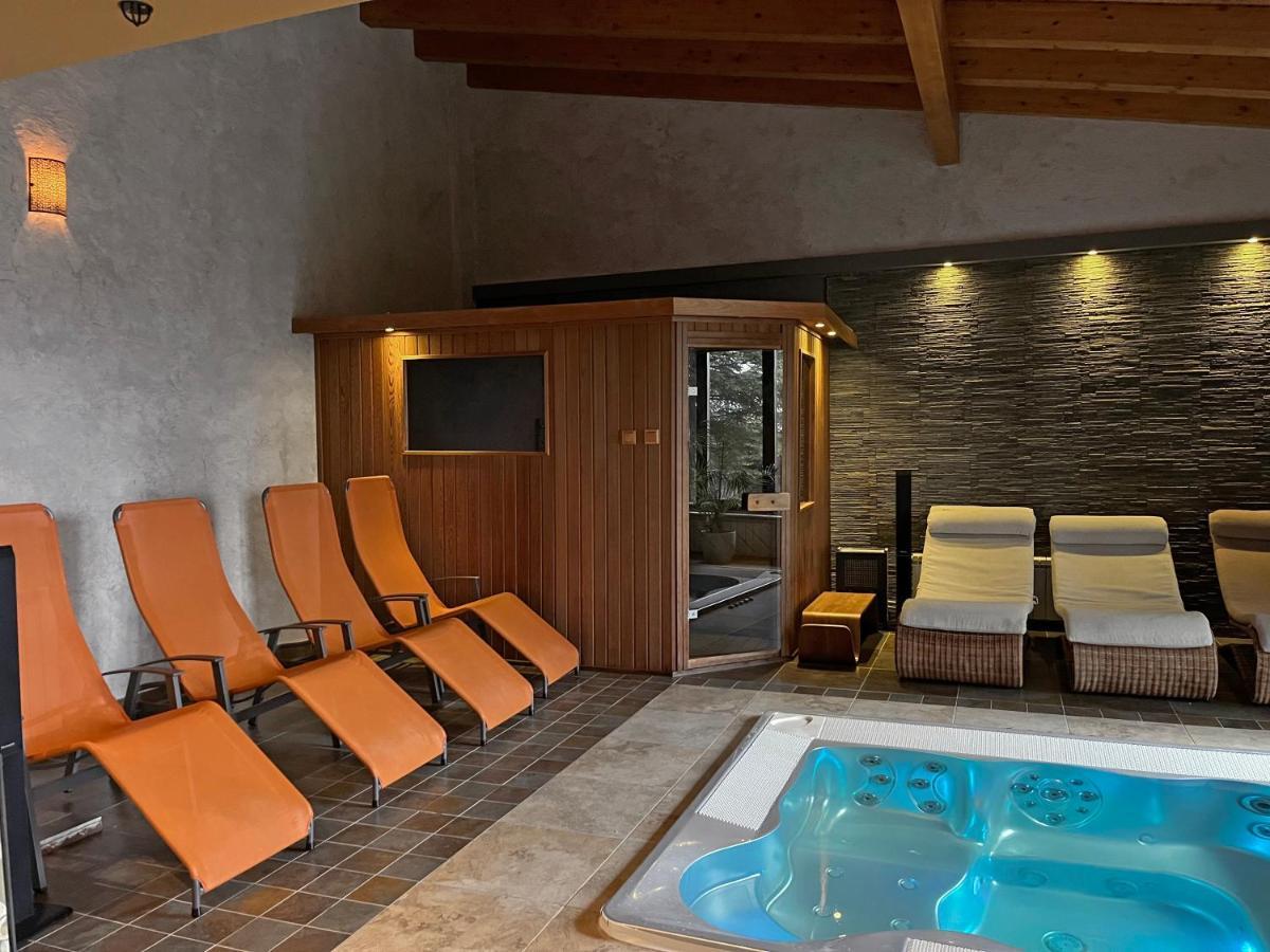 Bazalt Wellness Villa 하르기타-바이 외부 사진